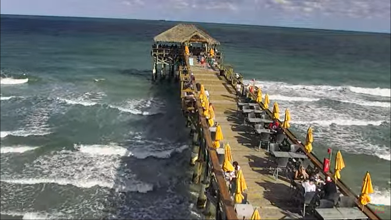 Cocoa Beach Pier Live Cam – Florida, USA