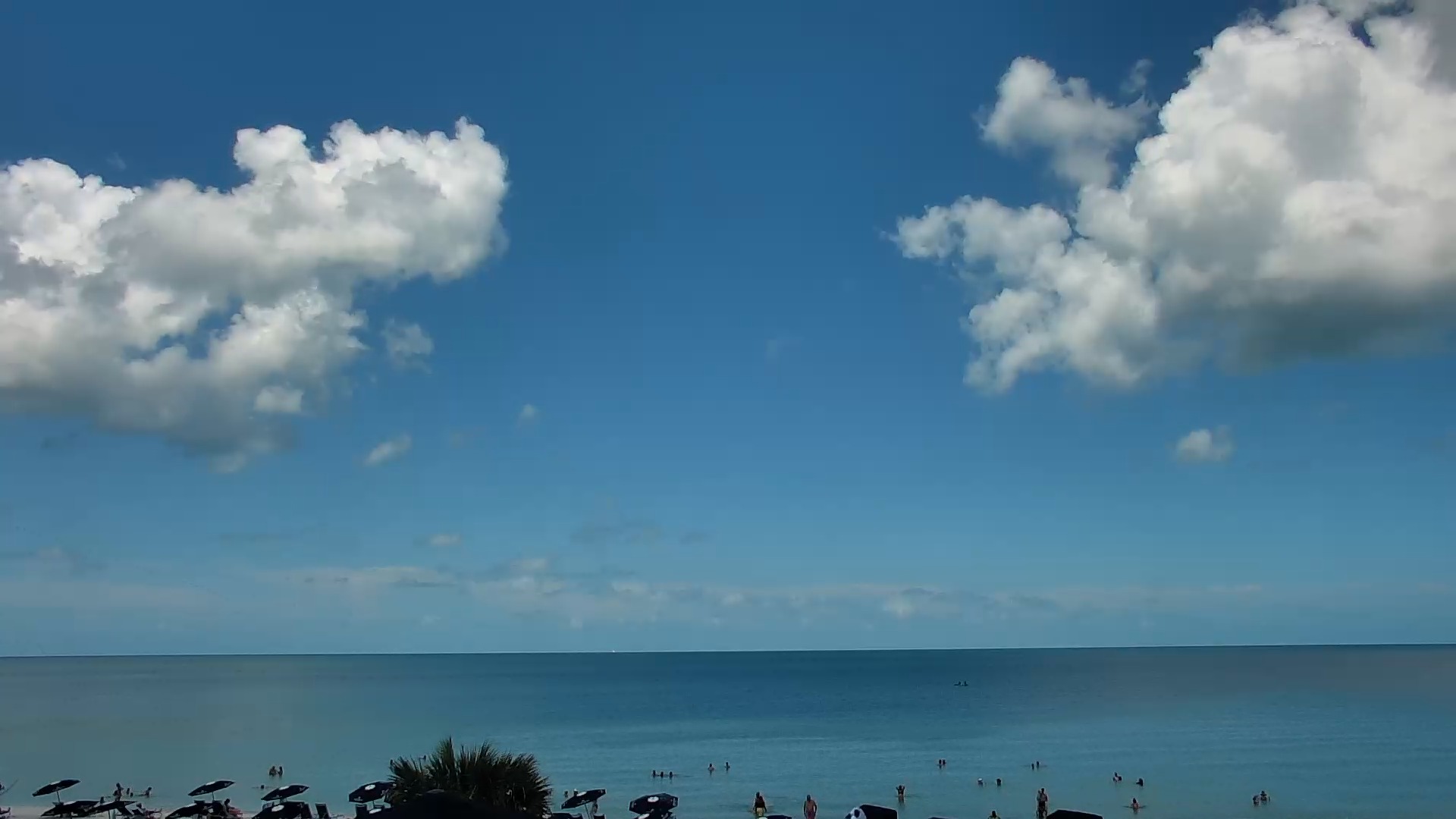 Live Webcam Naples Beach Hotel – Naples, Florida