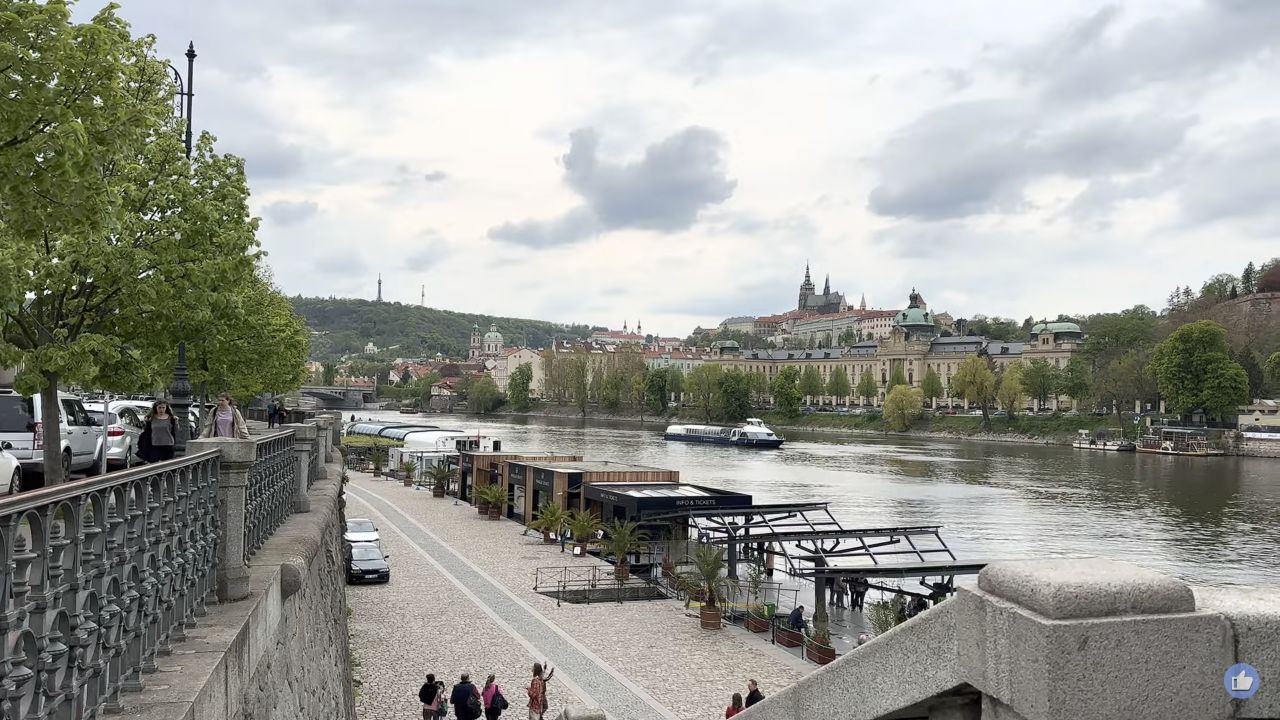 Live Webcam Weir Vltava River – Zlatá Koruna, Czechia