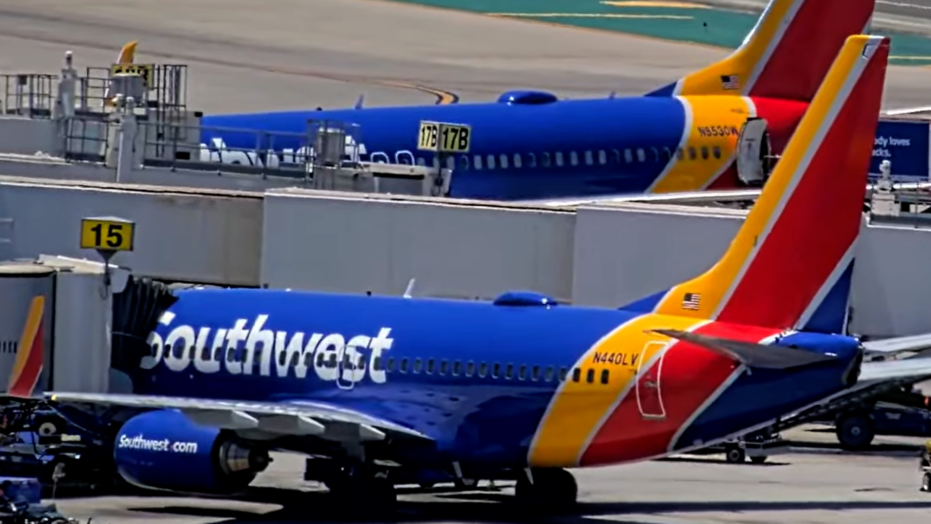 LAX Airport Live Webcam – Los Angeles, CA, USA
