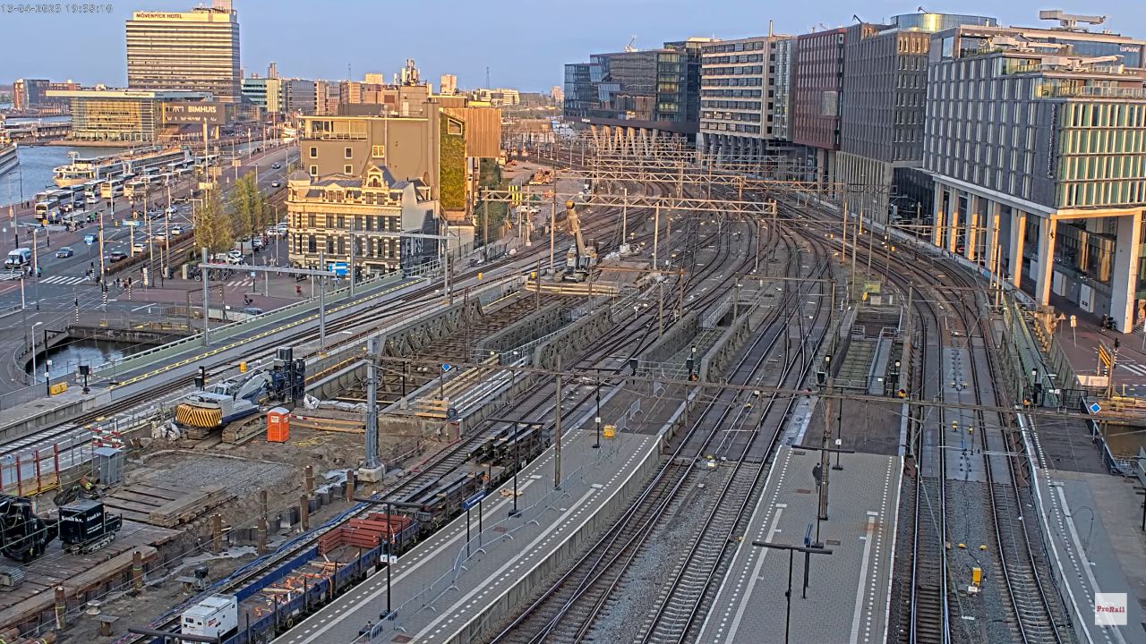 Amsterdam Centraal Live Webcam – Netherlands