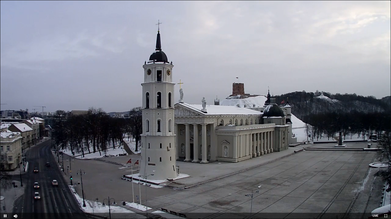 Cathedral Square Live Webcam – Vilnius, Lithuania