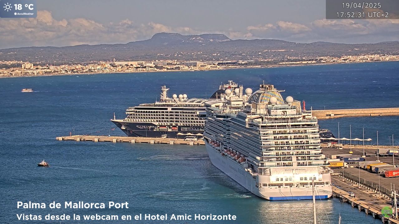 Las Palmas Cruise Port Live Webcam, Canary Islands
