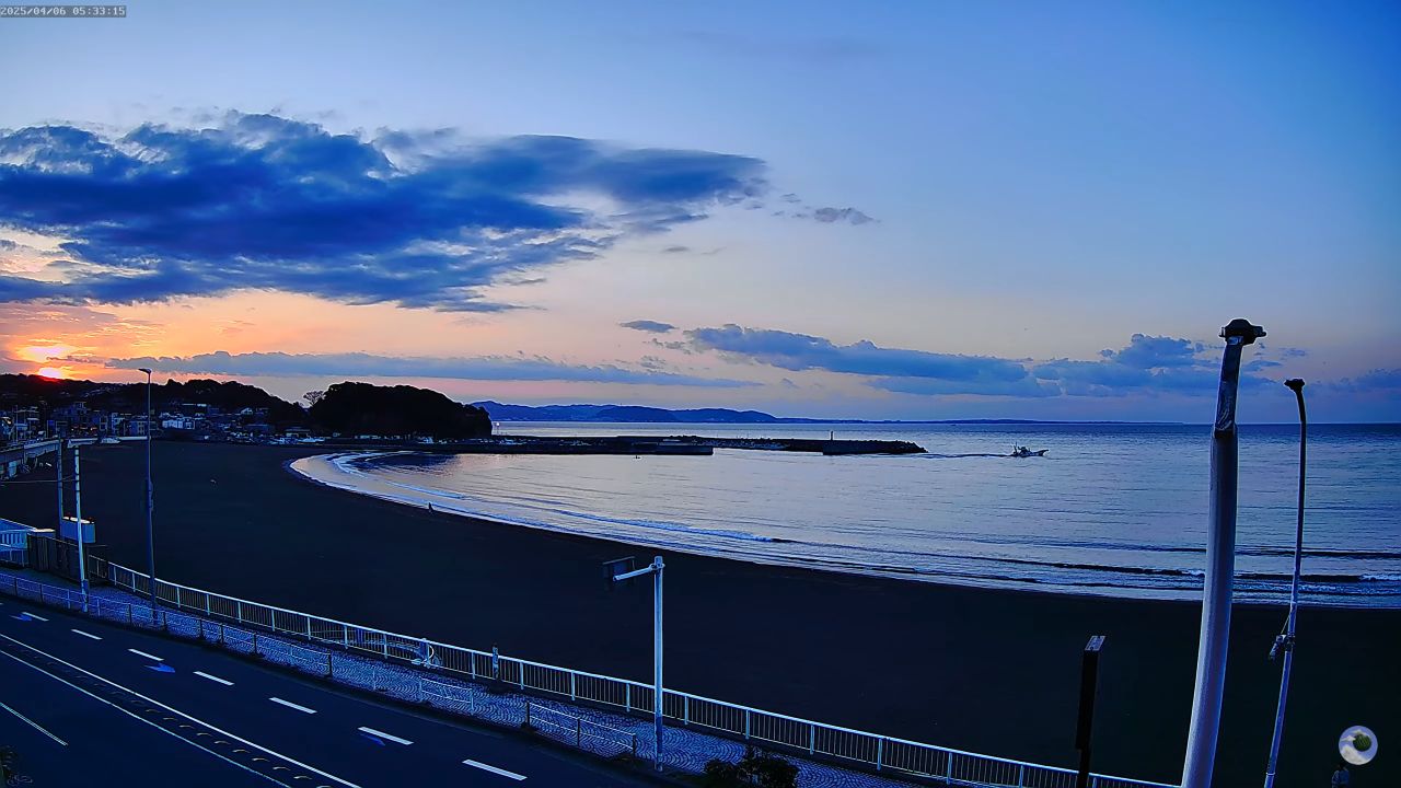 Enoshima & Mt Fuji Beach Live Cam – Japan