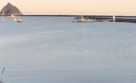 Live Webcam New Plymouth, New Zealand Marina