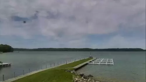 Torch Lake Live Webcam – Bellaire, Michigan, USA