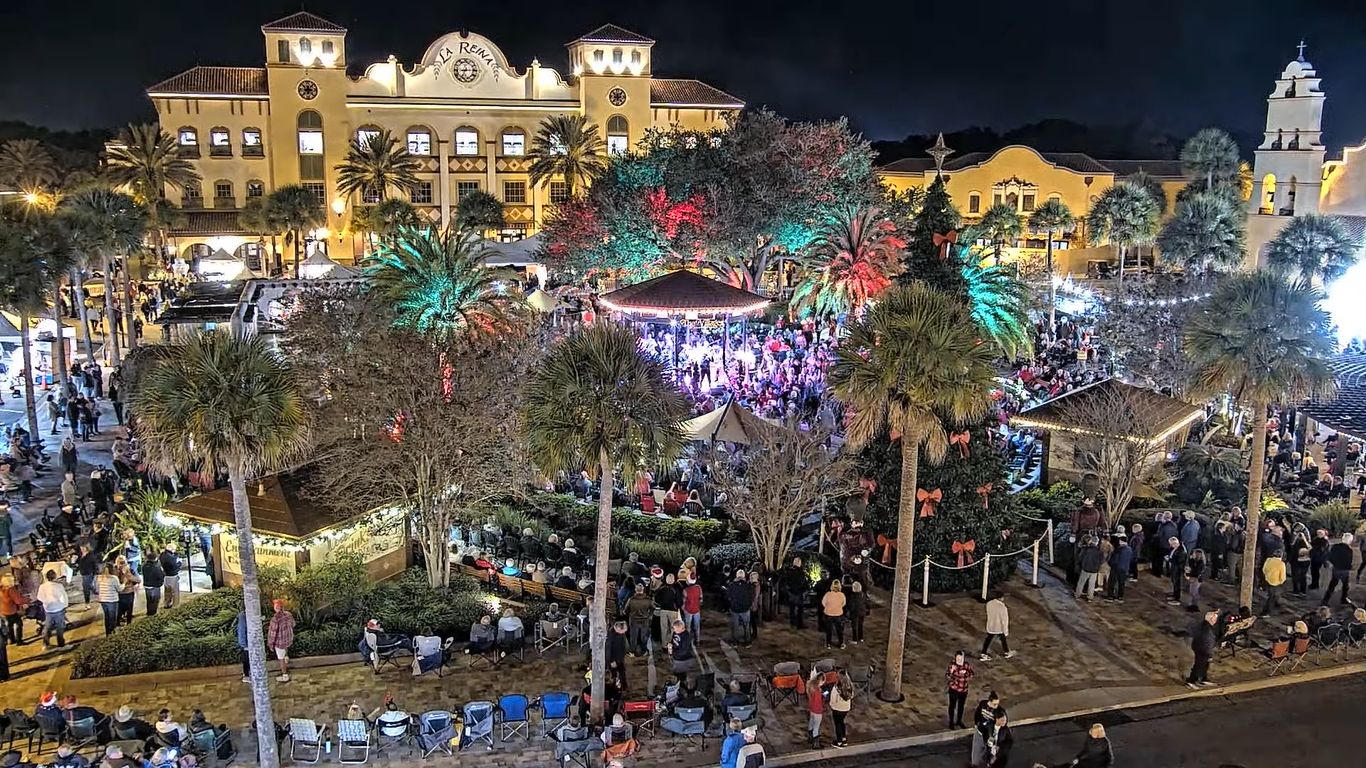 Spanish Springs Town Square Webcam The Villages, FL Live Video