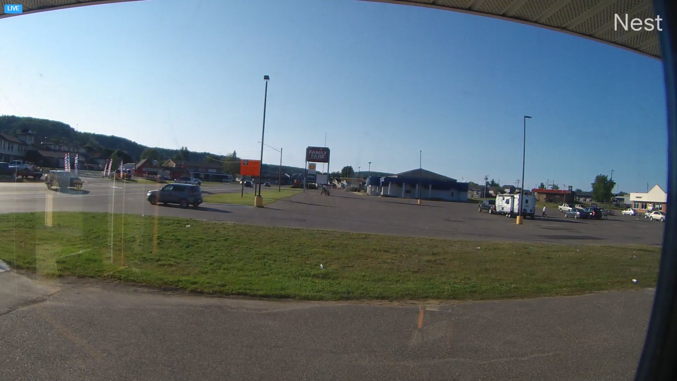 Family Fare Supermarket Live Webcam – Munising, Michigan