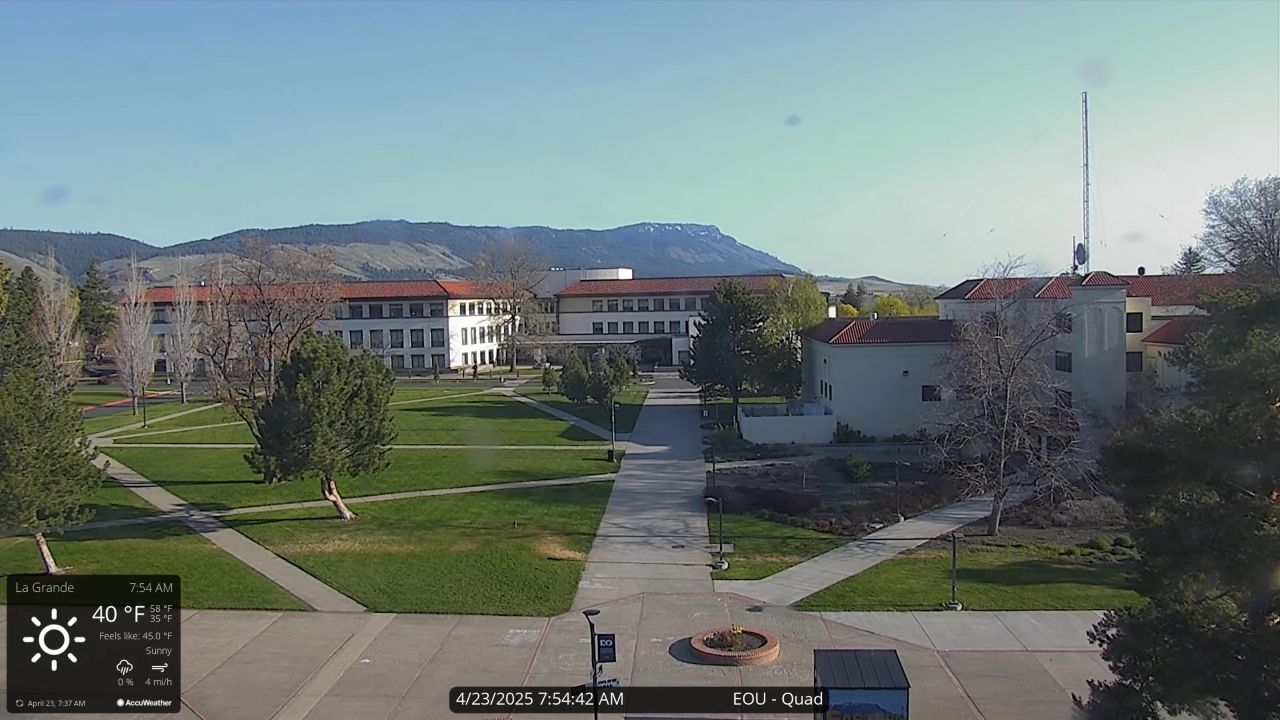 The Quad Live Webcam @ East Oregon University