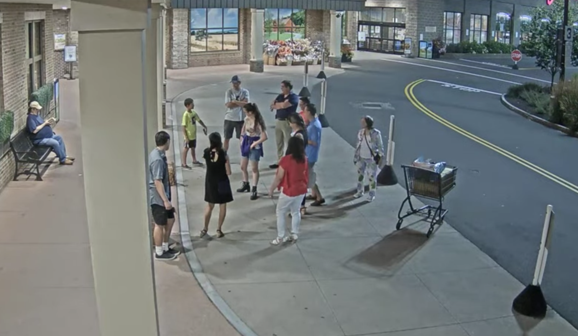 Pittsford Live Webcam – Wegmans – Rochester, New York