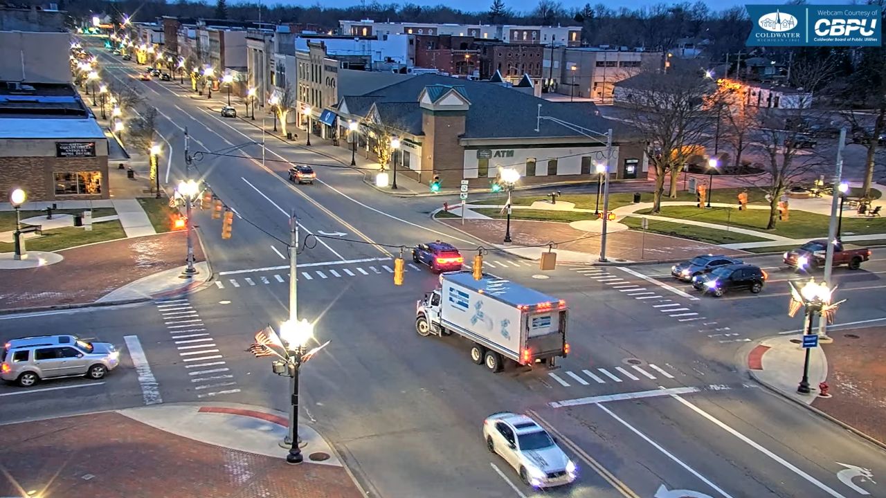 Four Corners Live Webcam – Coldwater, Michigan