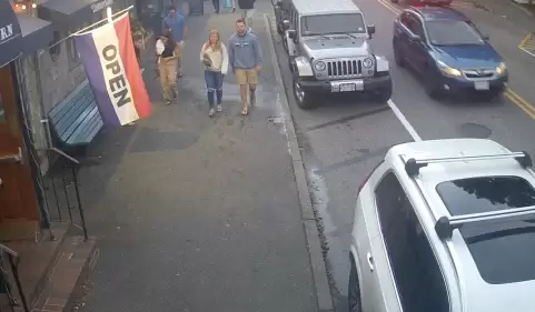 Live Webcam Chatham, Massachusetts – Squire Pub