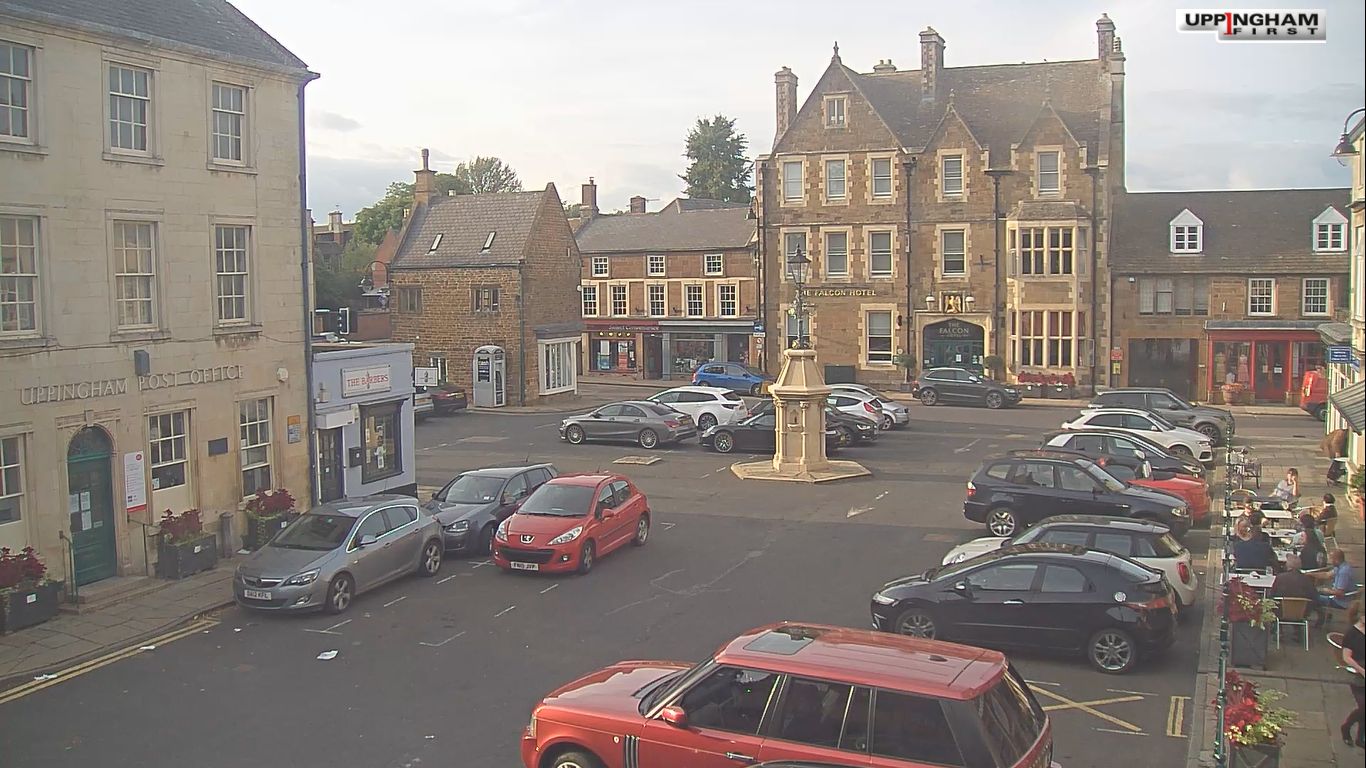 Uppingham Webcam – Town Square – Live Video – England, UK