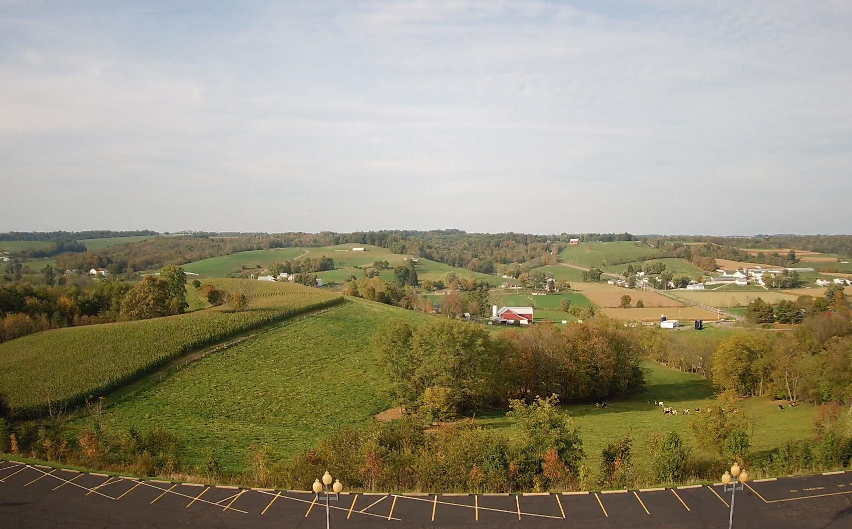 Carlisle Inn Live Webcam – Walnut Creek, Ohio