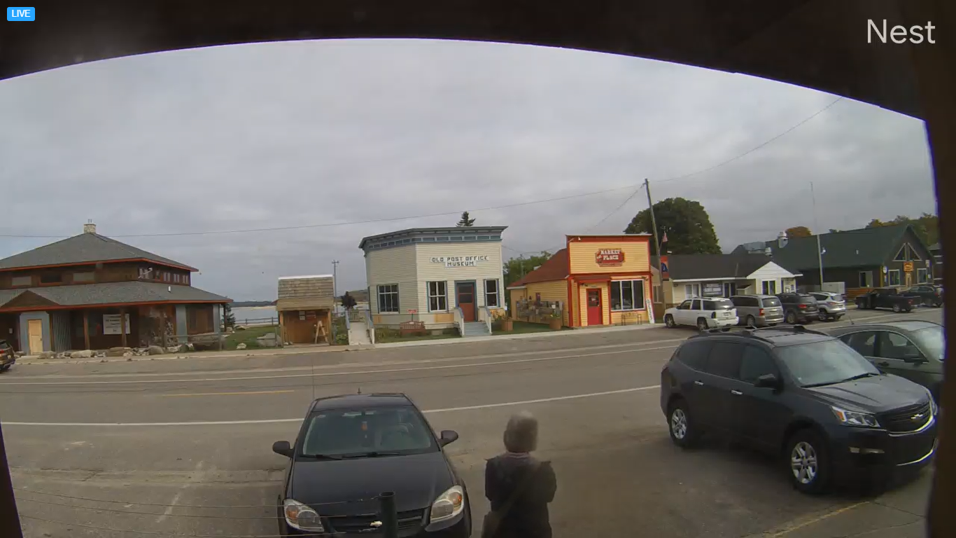 West Bay Lake Superior Live Webcam – Grand Marais, MI