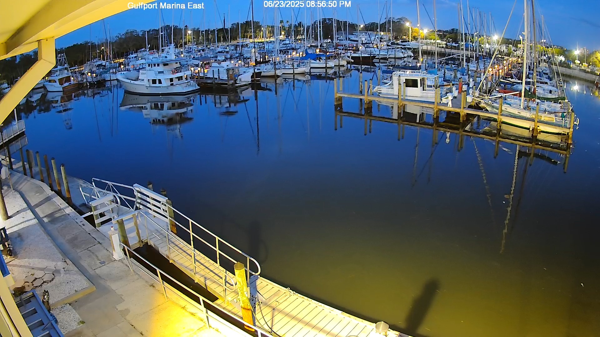 Gulfport Marina Live Webcam – Florida, USA