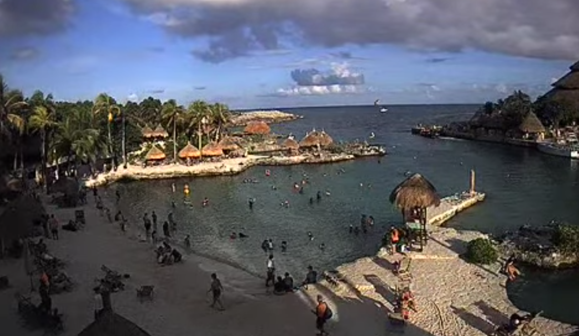 El Parque de Xcaret Live Webcam (Xcaret Park)