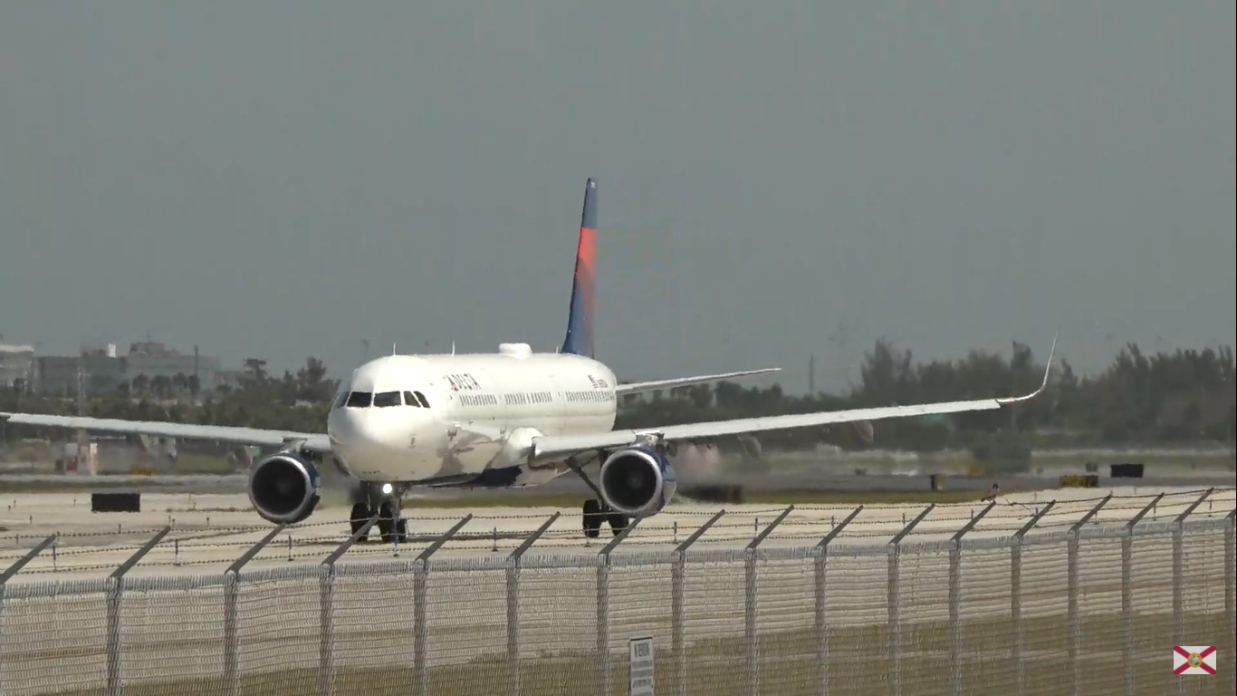 Fort Lauderdale-Hollywood International Airport Live Webcam