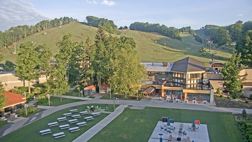 Crystal Mountain Webcam – Thompsonville, Michigan