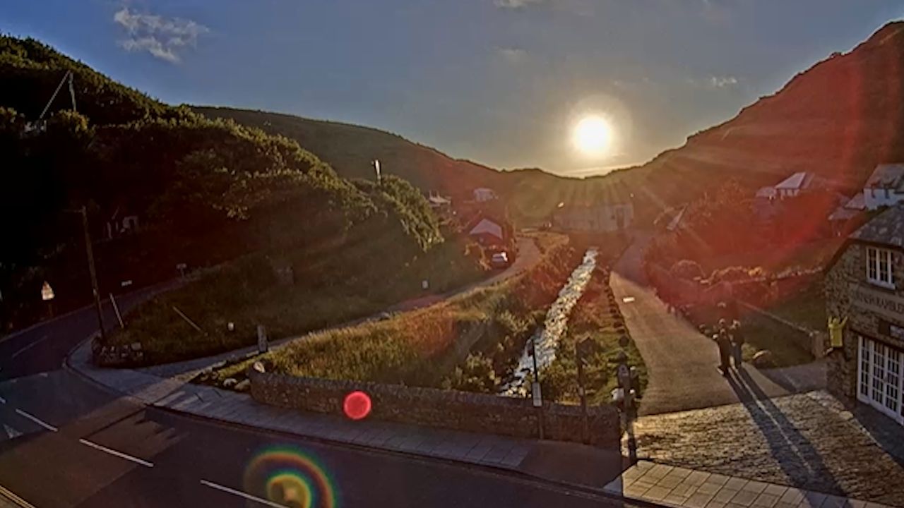 Boscastle Webcam, The Riverside – North Cornwall, England