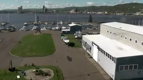 Park Point Marina Inn Webcam | Duluth, MN