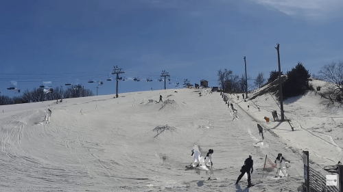 Great Bear Ski Valley Live Webcam, Sioux Falls, SD