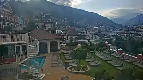Webcam Ortisei | Cavallino Bianco Garden | Italy
