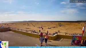 Wirral Webcam West Kirby Beach - Hilbre Island - Merseyside