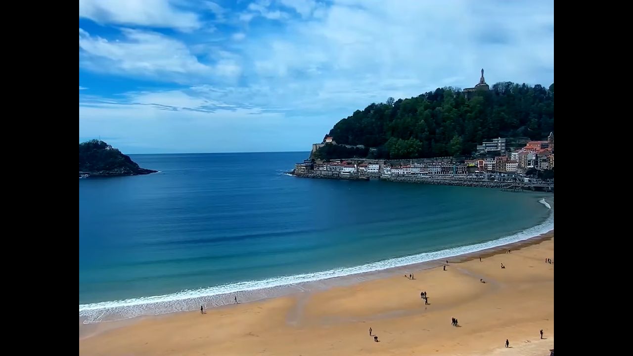 La Concha Beach Cam – San Sebastian – Basque Country, Spain
