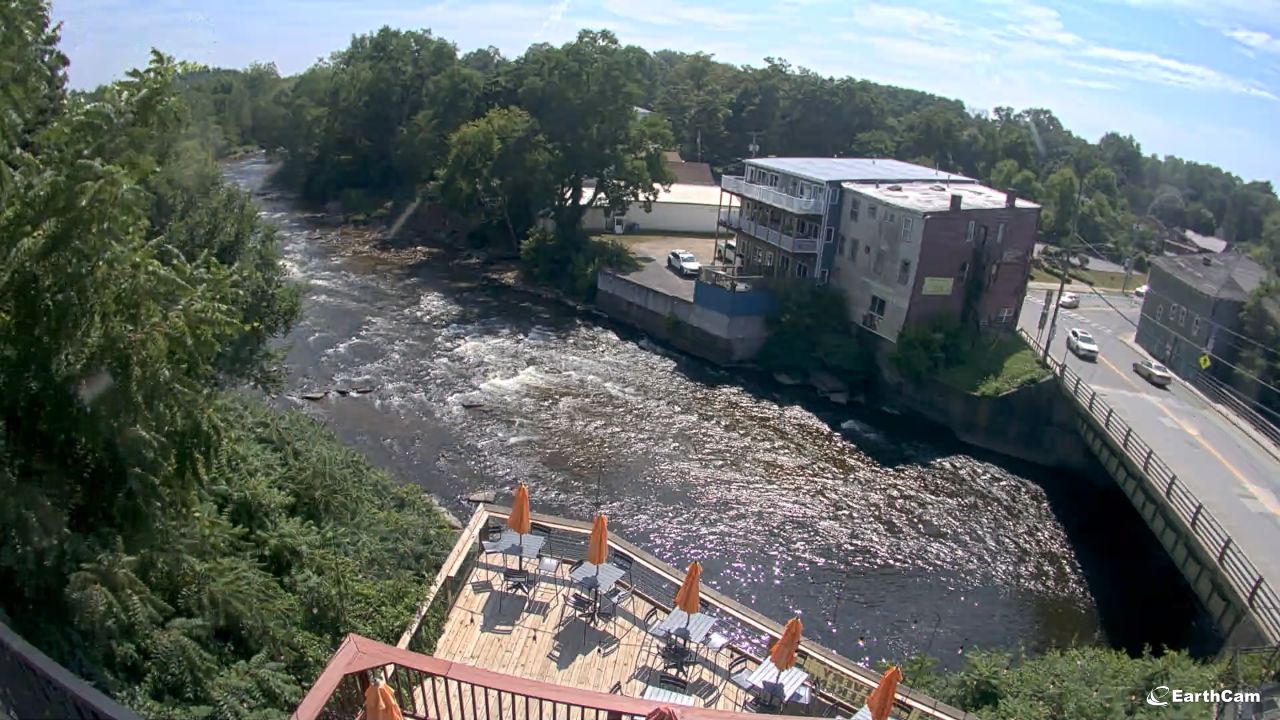 Live Webcam Salmon River – Pulaski, New York