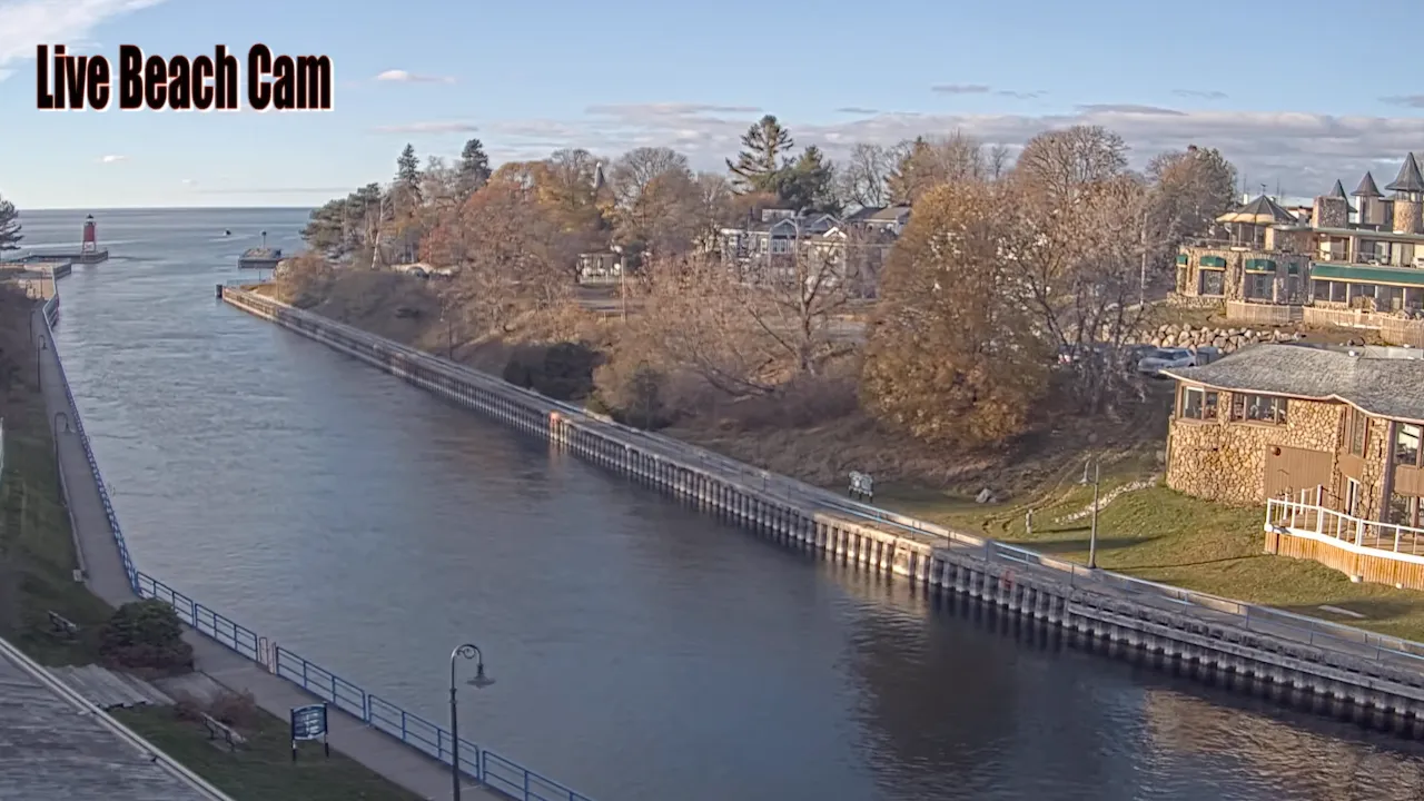 Ironton Ferry Live Webcam – Charlevoix, Michigan