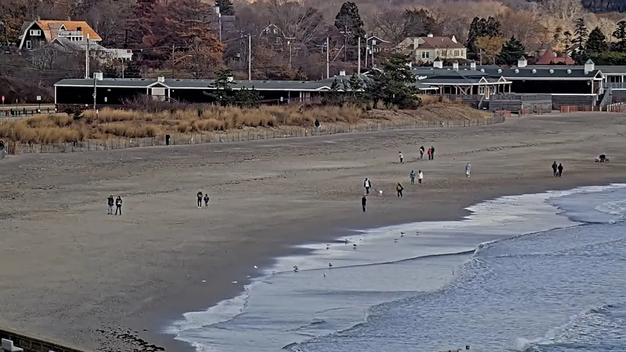 Live Webcam Narragansett Town Beach – Narragansett, RI