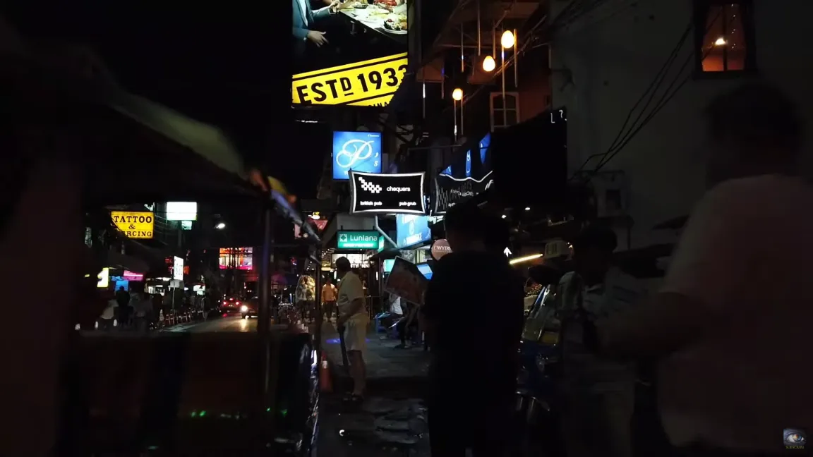 Live Webcam Night Market – Bangkok, Thailand