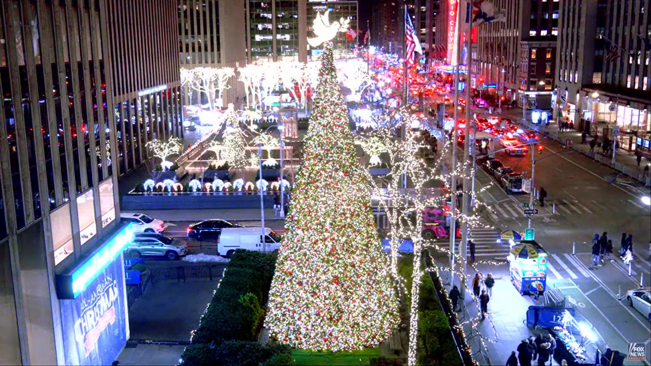All American Christmas Tree Live Webcam – 6th St New York, NY